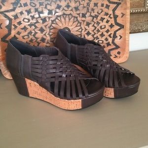 Sundance Catalog Chocolate Blu sandals size 8.  Never worn.  3" heel, leather
